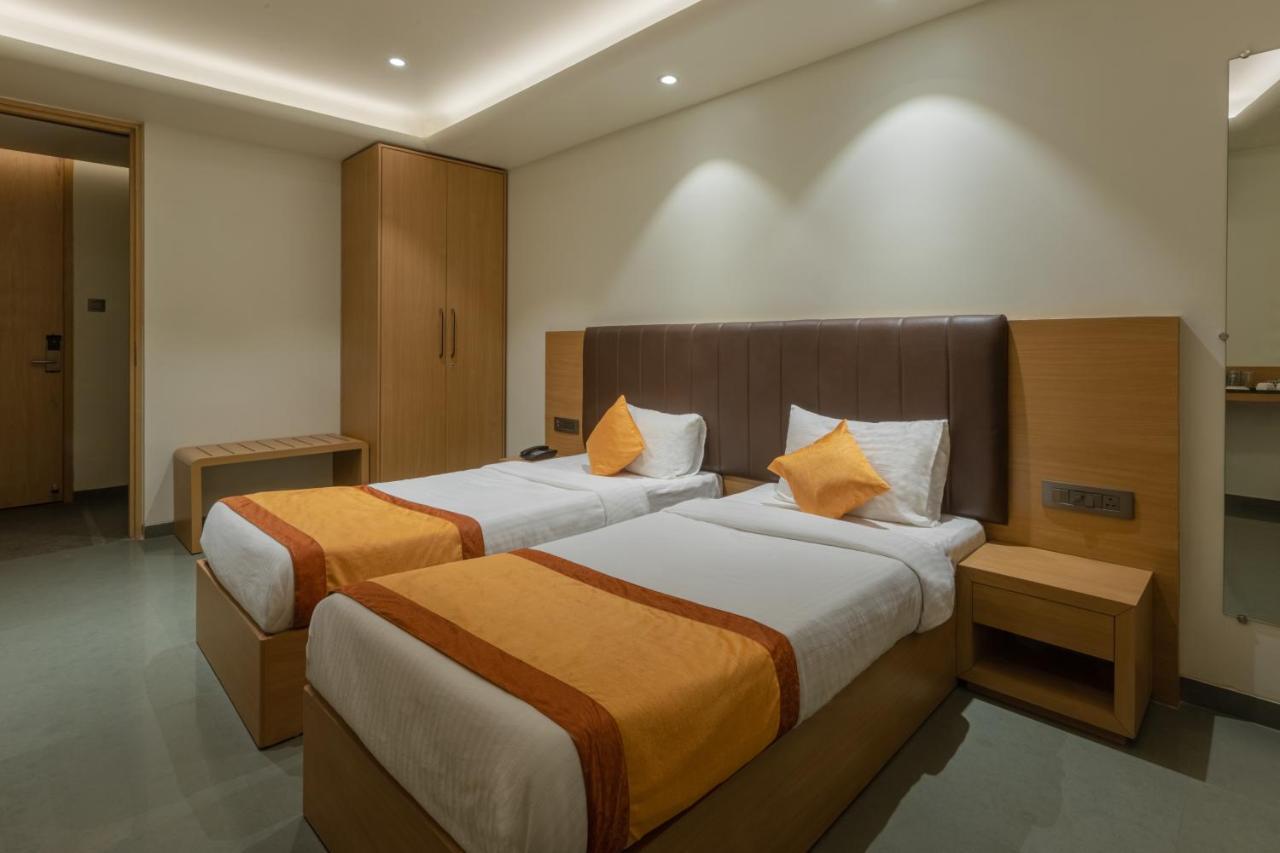 Indus Suites Nagpur Exterior foto